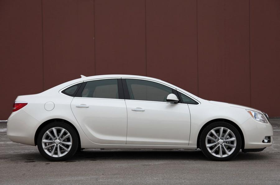  Buick Verano 2012 года  (фото 6 из 122)